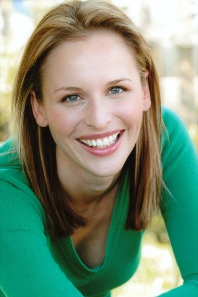 بازیگر Tori McPetrie  