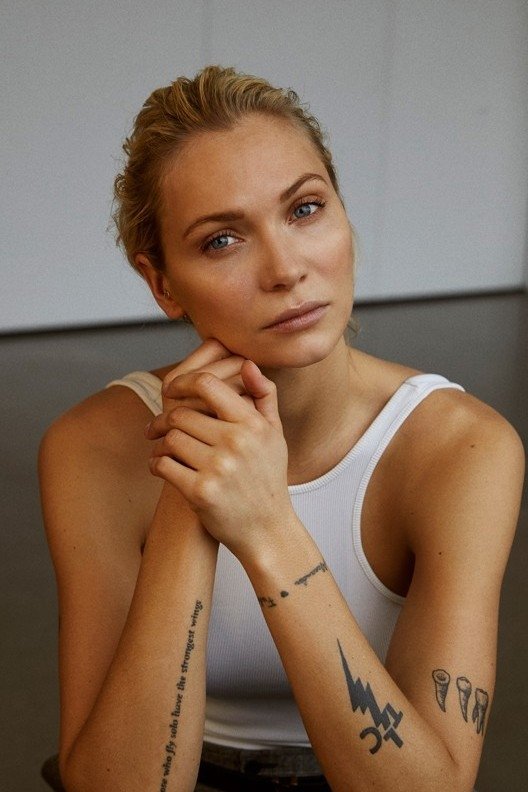 بازیگر Emilie Lilja  