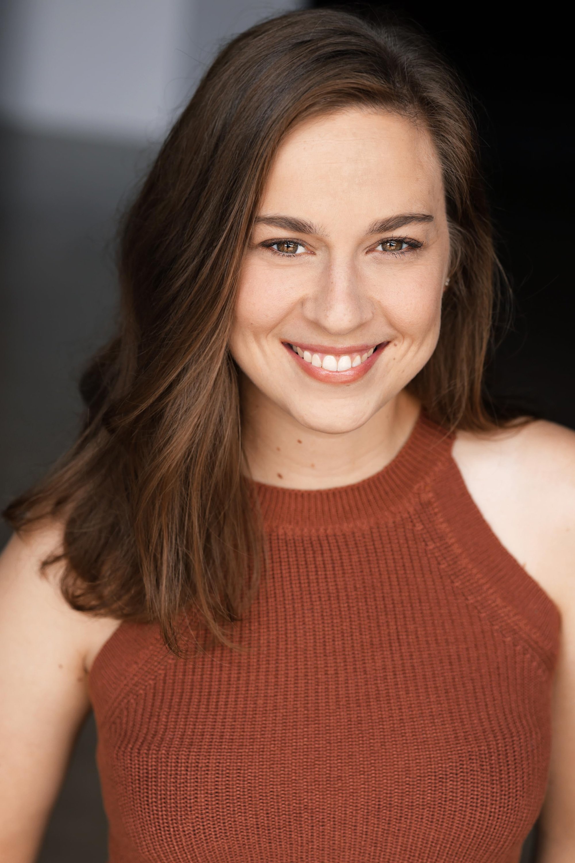 بازیگر Olivia Evans  