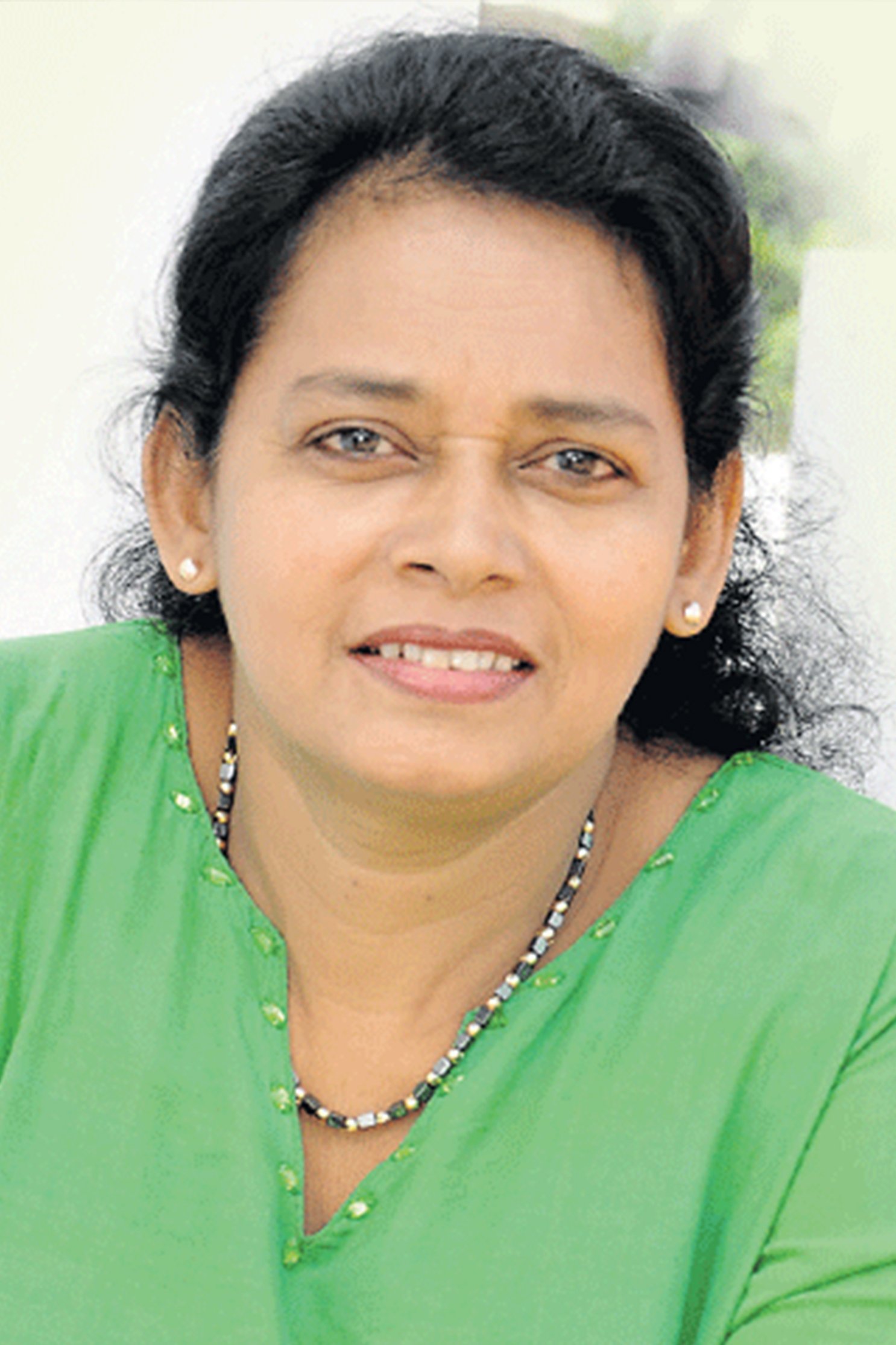 بازیگر Mali Jayaweera  