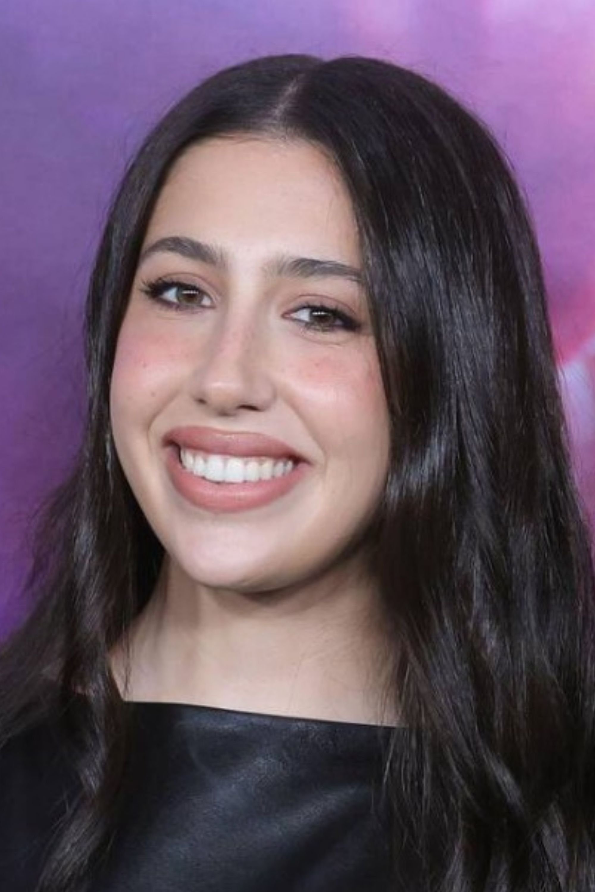 بازیگر Sadie Sandler  