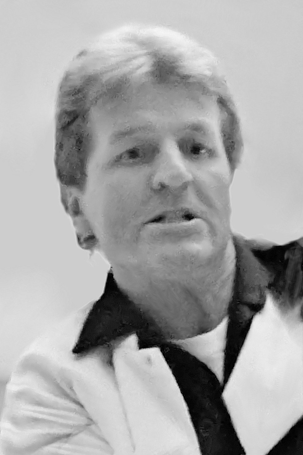 بازیگر Blain Fairman  