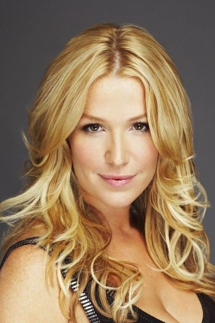 بازیگر Poppy Montgomery  