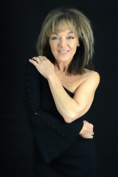 بازیگر Lisa Edwards  