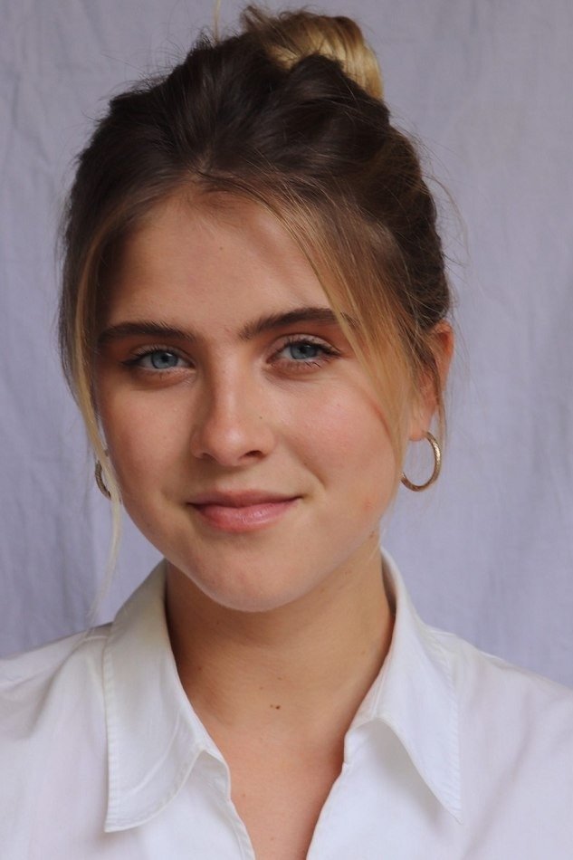 بازیگر Zandelle Meyer  