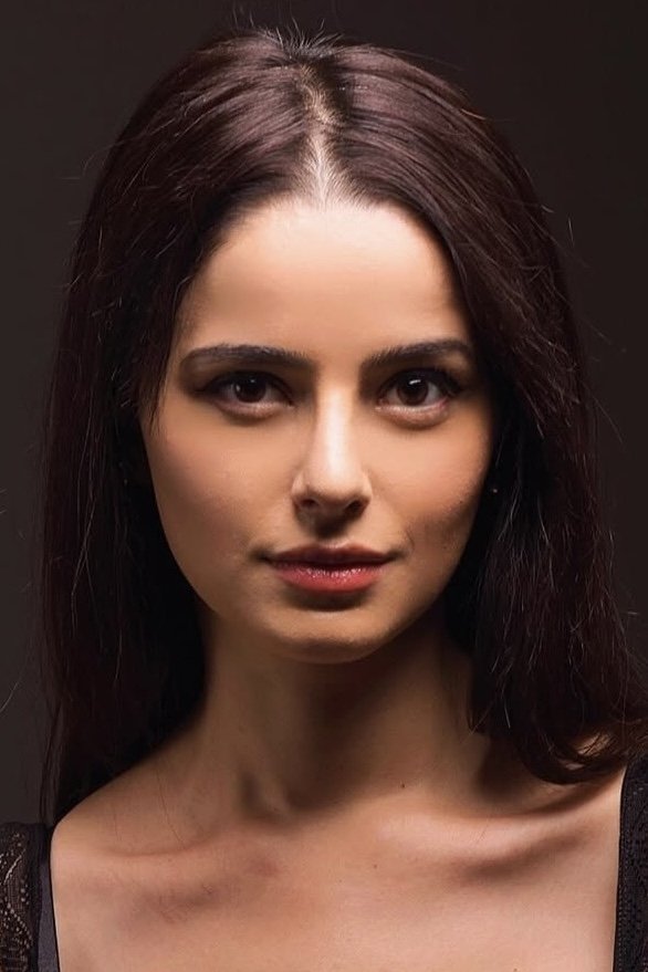 بازیگر Dəniz Tacəddin  