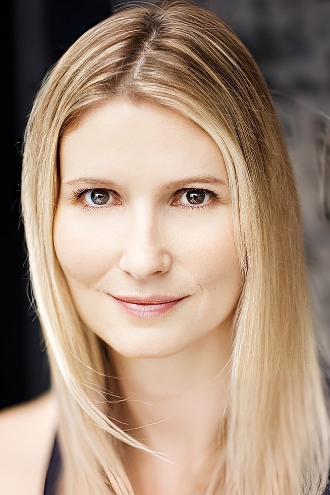 بازیگر Heidi Cederburg  