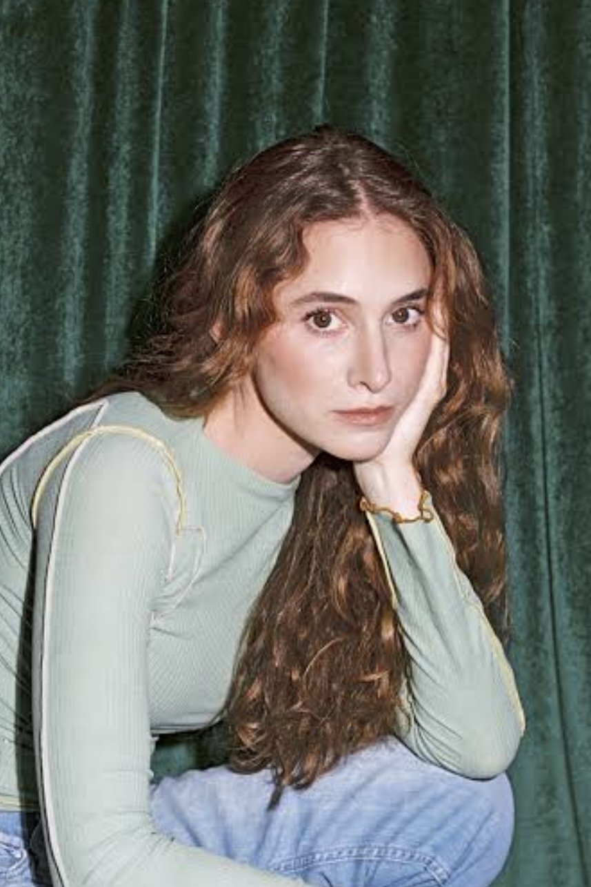بازیگر Ellie Sachs  