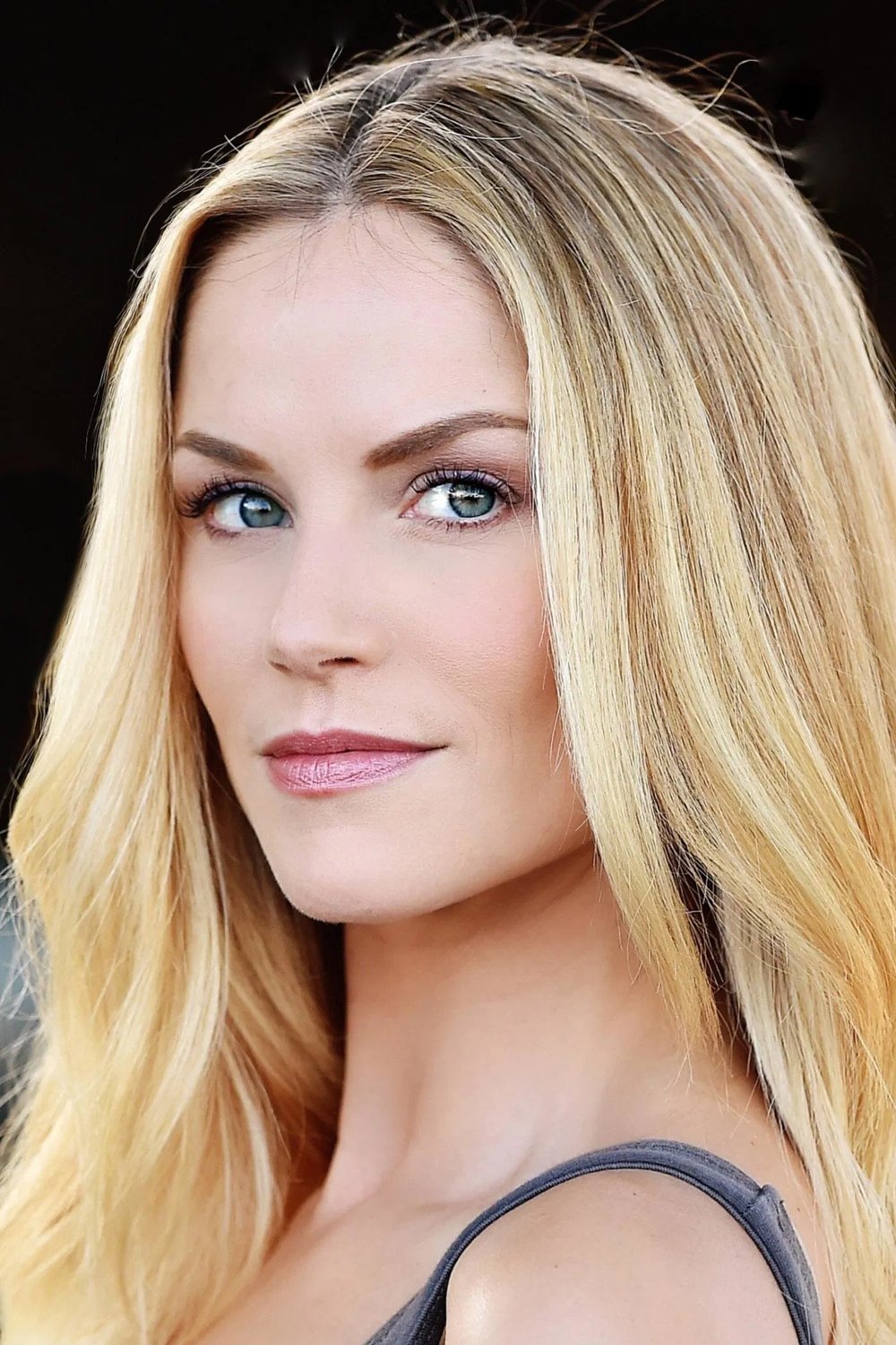 بازیگر Ellen Hollman  