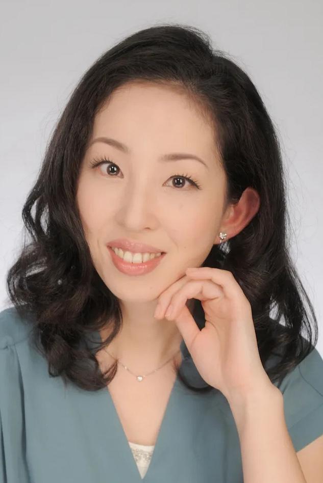 بازیگر 亀岡真美  