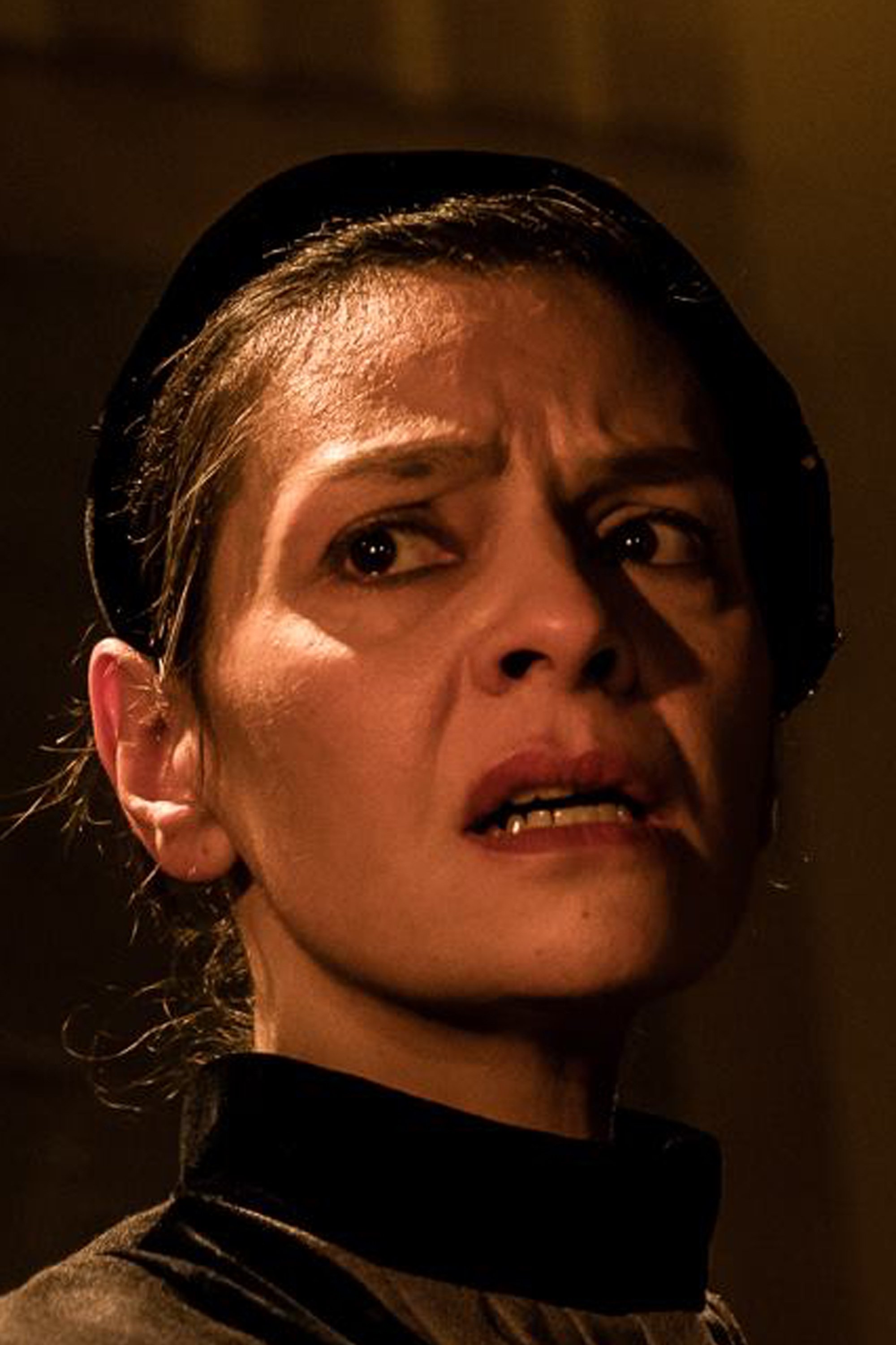 بازیگر Isabel Craveiro  
