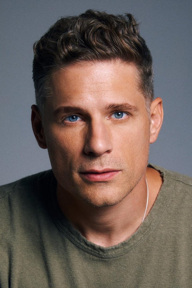 بازیگر Matt Lauria  