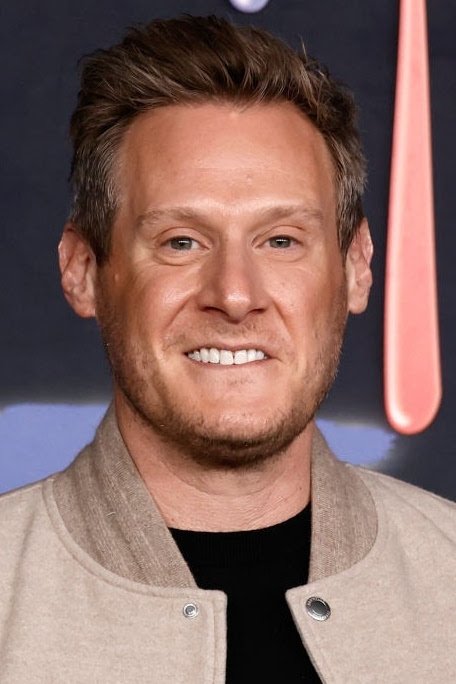 بازیگر Trevor Engelson  