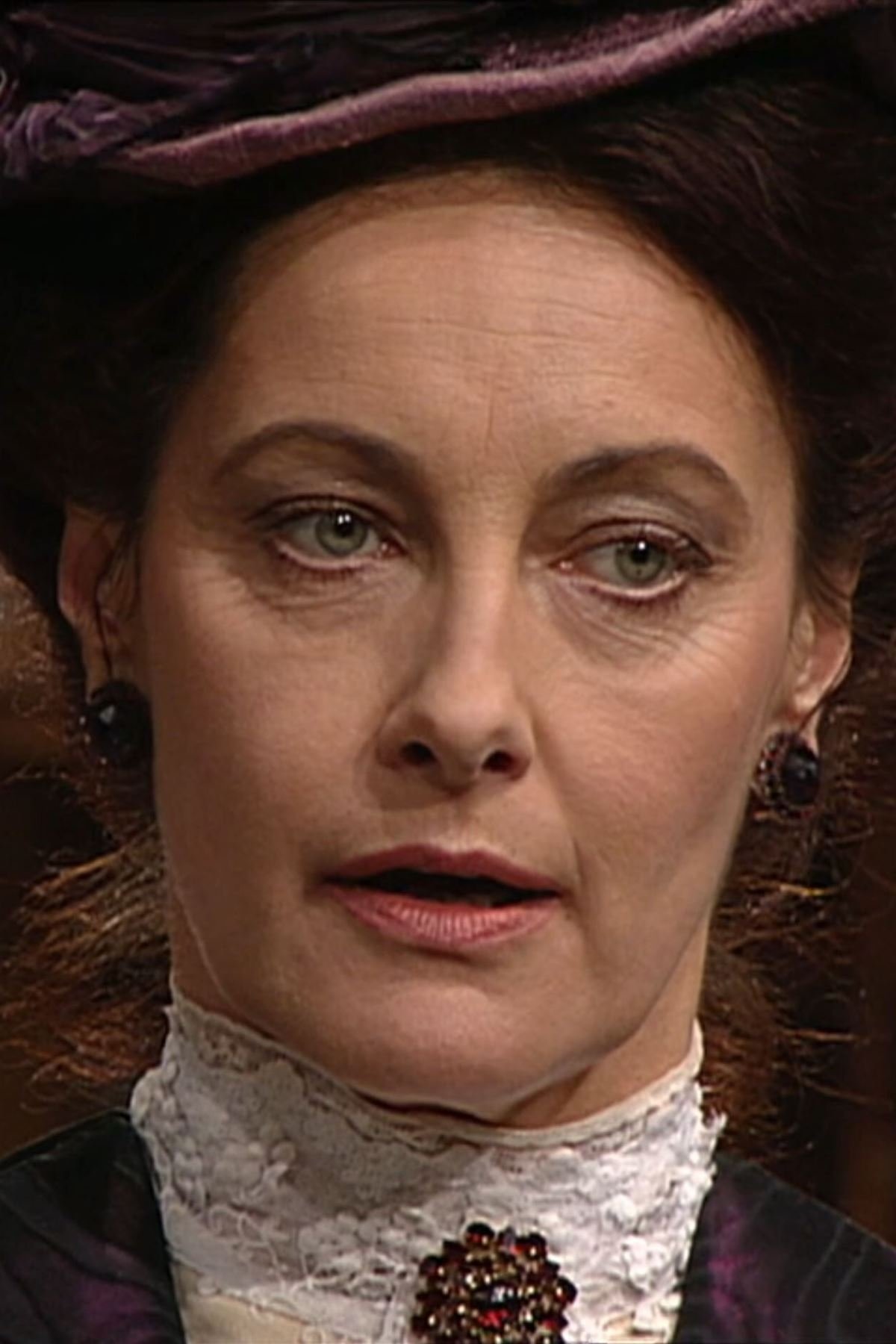 بازیگر Angelika Auer  
