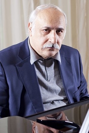 بازیگر Eldar Mansurov  