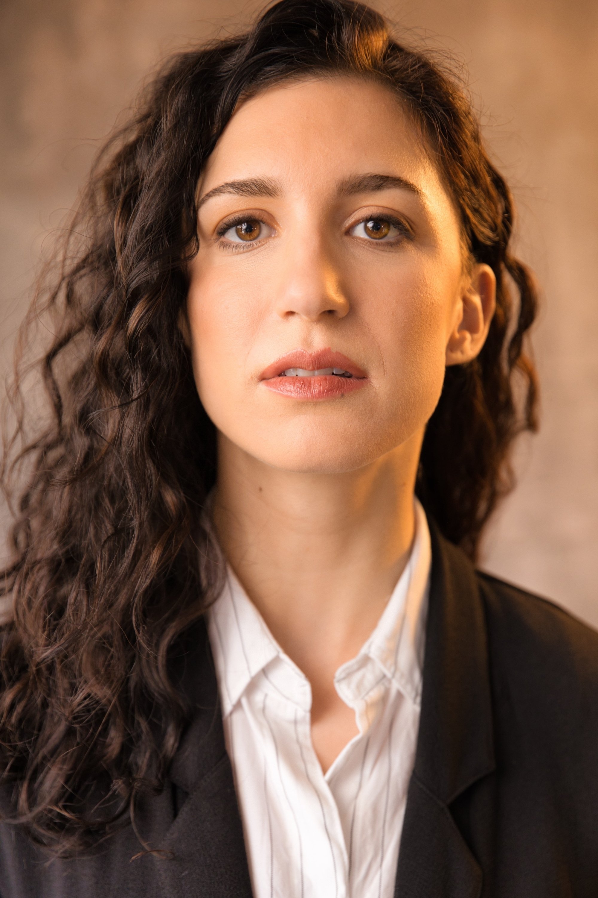 بازیگر Elizabeth Valenti  