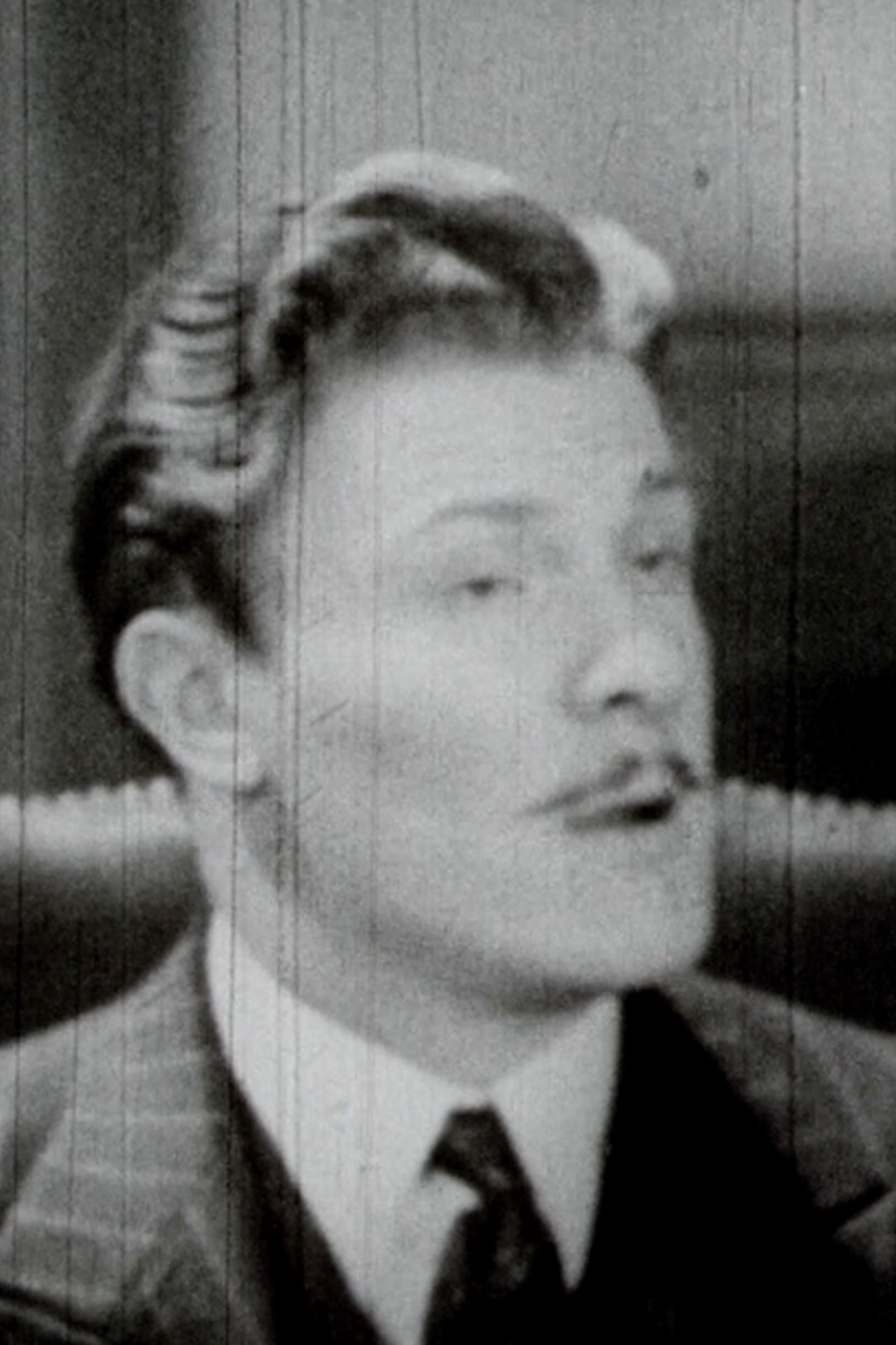 بازیگر Robert Paquin  