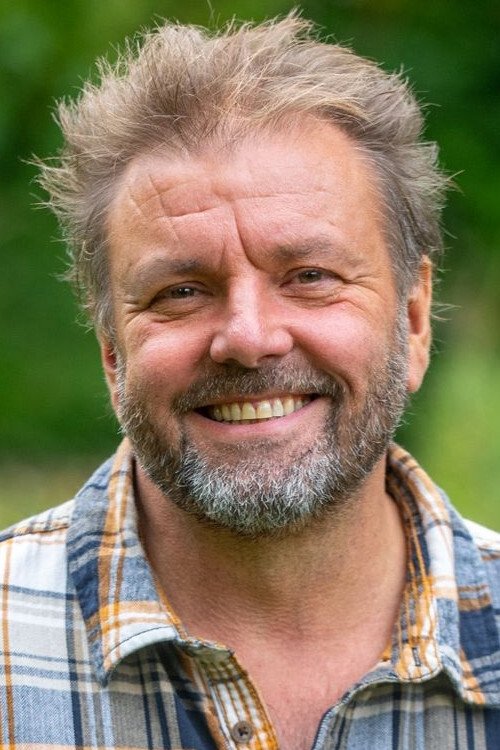 بازیگر Martin Roberts  