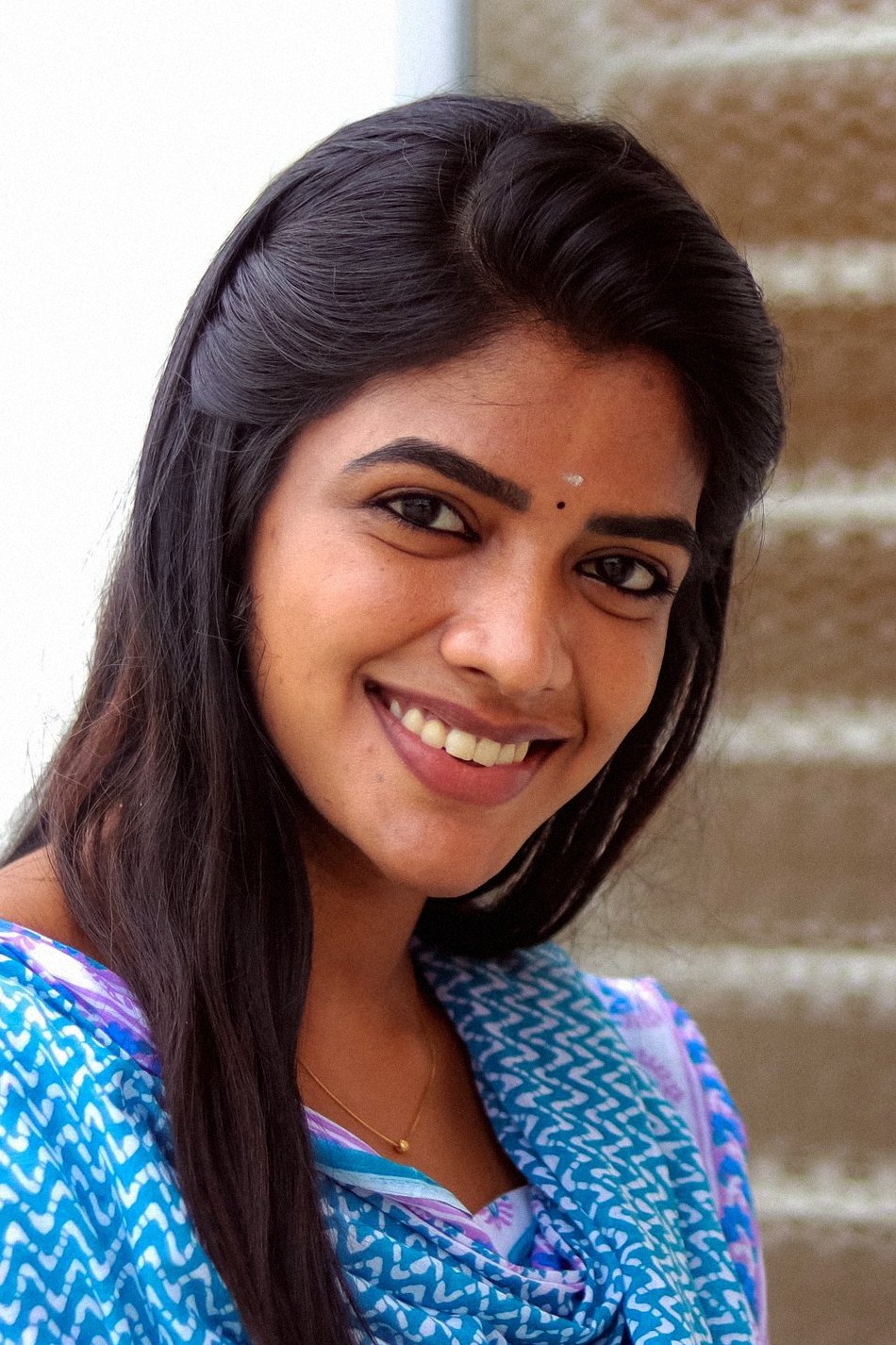 بازیگر Seshvitha Kanimozhi  