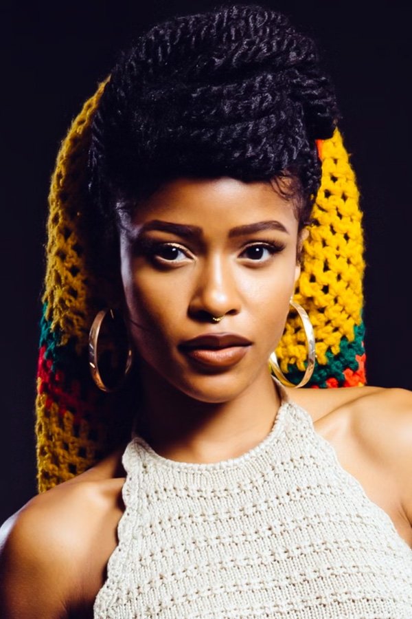 بازیگر Simone Battle  