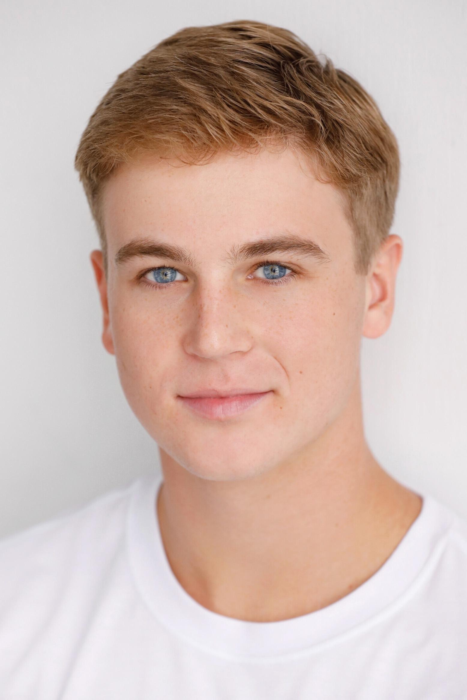 بازیگر Jackson Dippel  