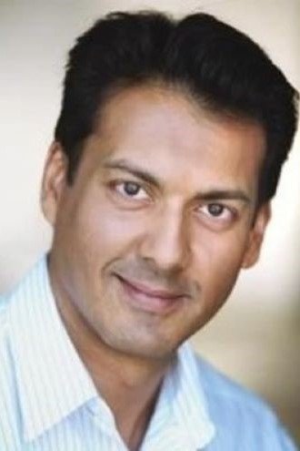 بازیگر Kris Iyer  