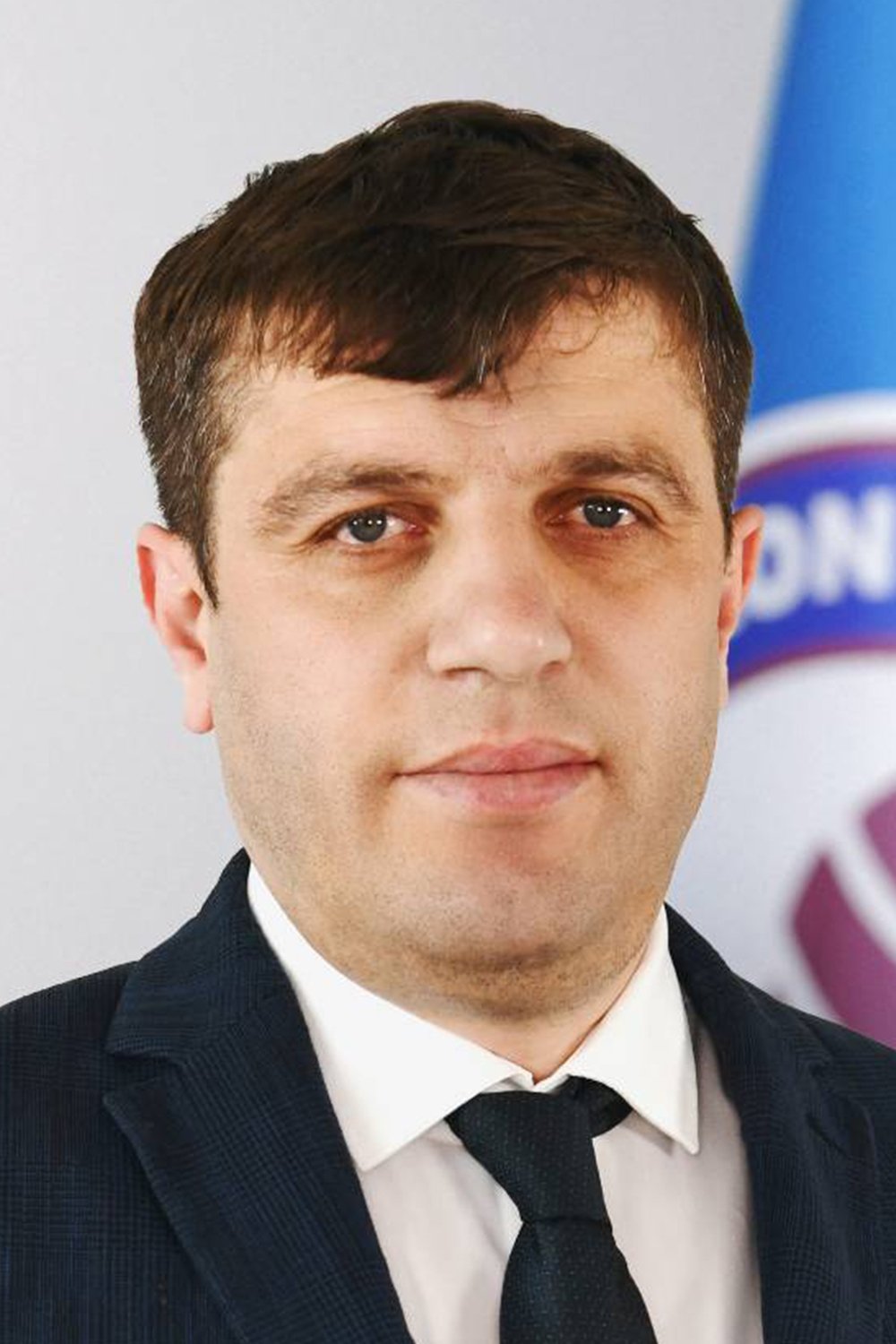بازیگر Şükrü Üçüncü  