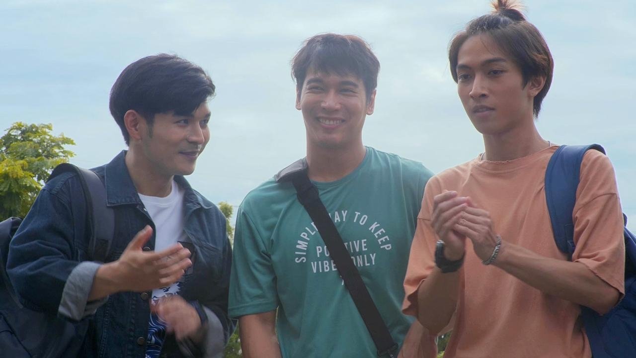 ค่ายเฮี้ยนเรียนรัก|ค่ายเฮี้ยนเรียนรัก