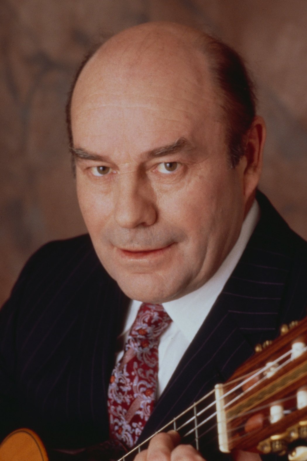بازیگر Julian Bream  