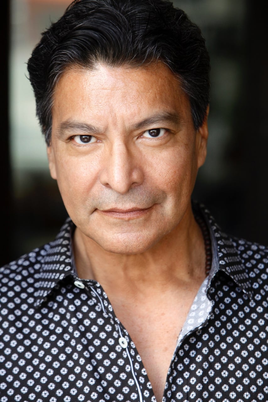 بازیگر Gil Birmingham  