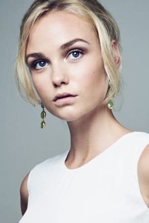 بازیگر Joanna Vanderham  