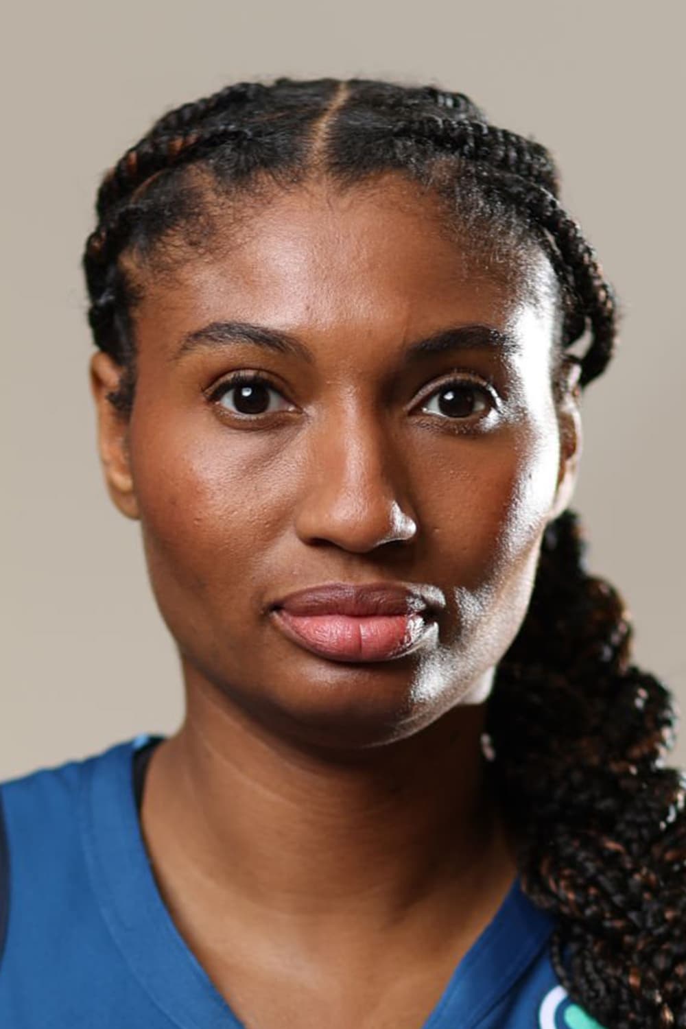 بازیگر Angel McCoughtry  