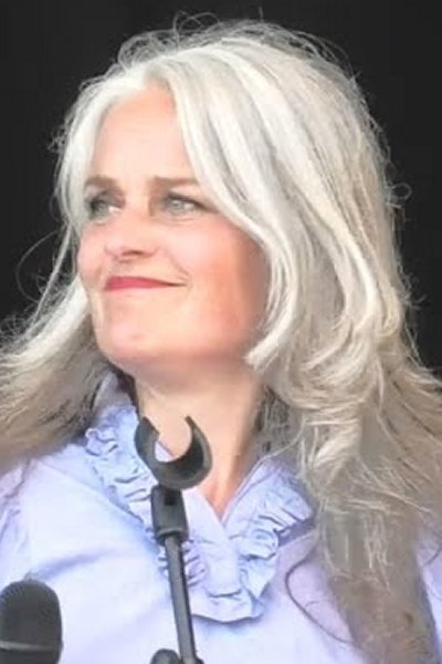 بازیگر Louise Norby  