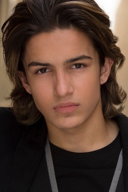 بازیگر Aramis Knight  