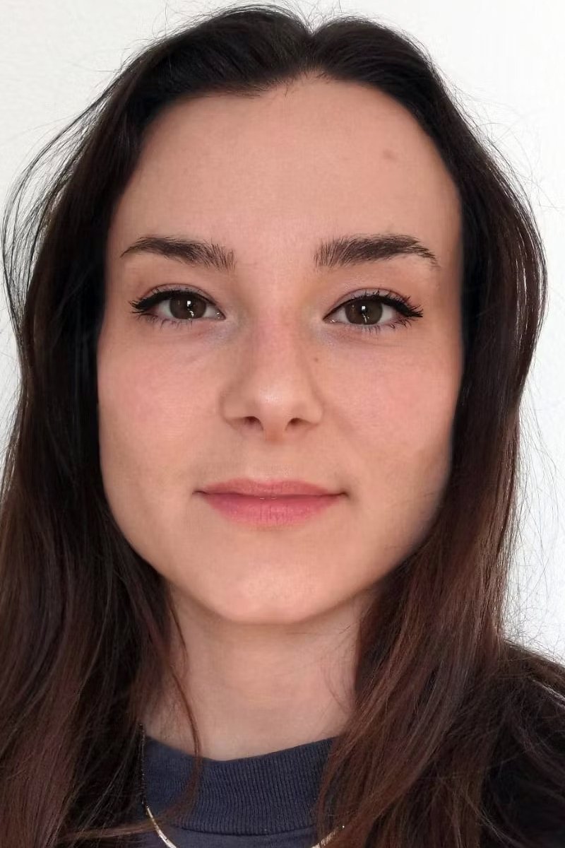 بازیگر Charlotte Grosjean  