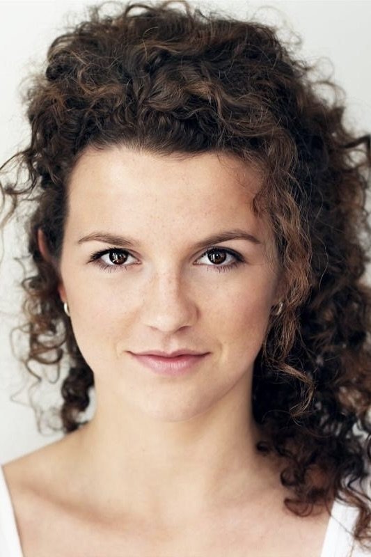 بازیگر Georgina Hellier  