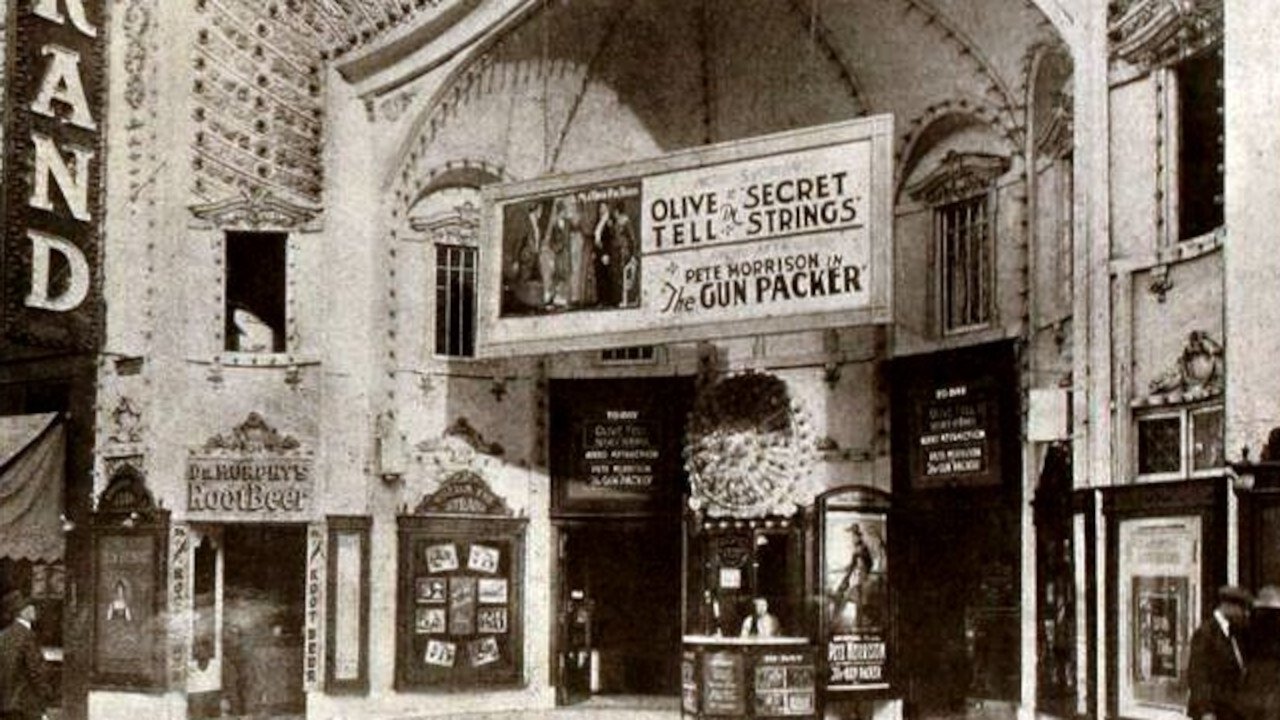 The Gun Packer|The Gun Packer