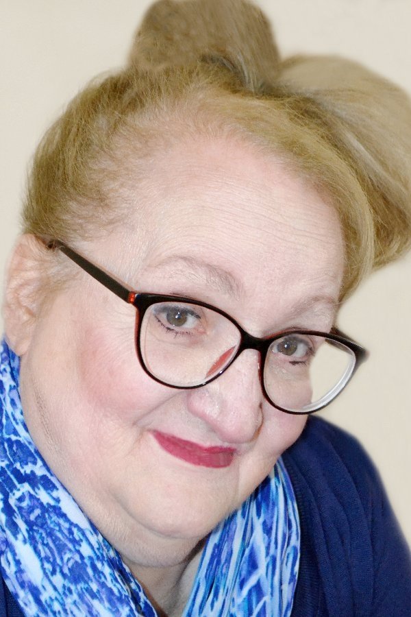 بازیگر Maryjo Carlson  