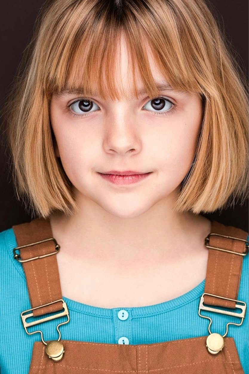 بازیگر Arabella Olivia Clark  