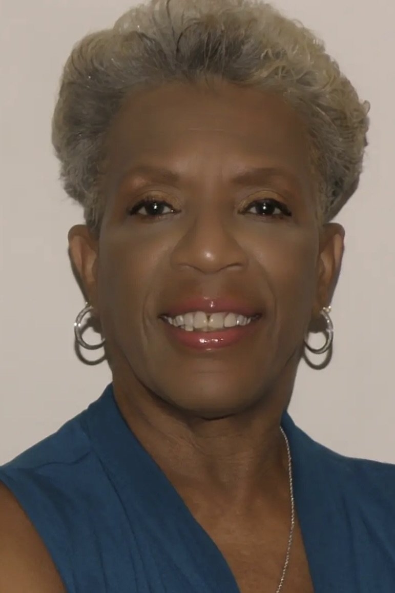 بازیگر Gwendolyn Briley-Strand  