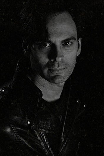 بازیگر Dean Fertita  