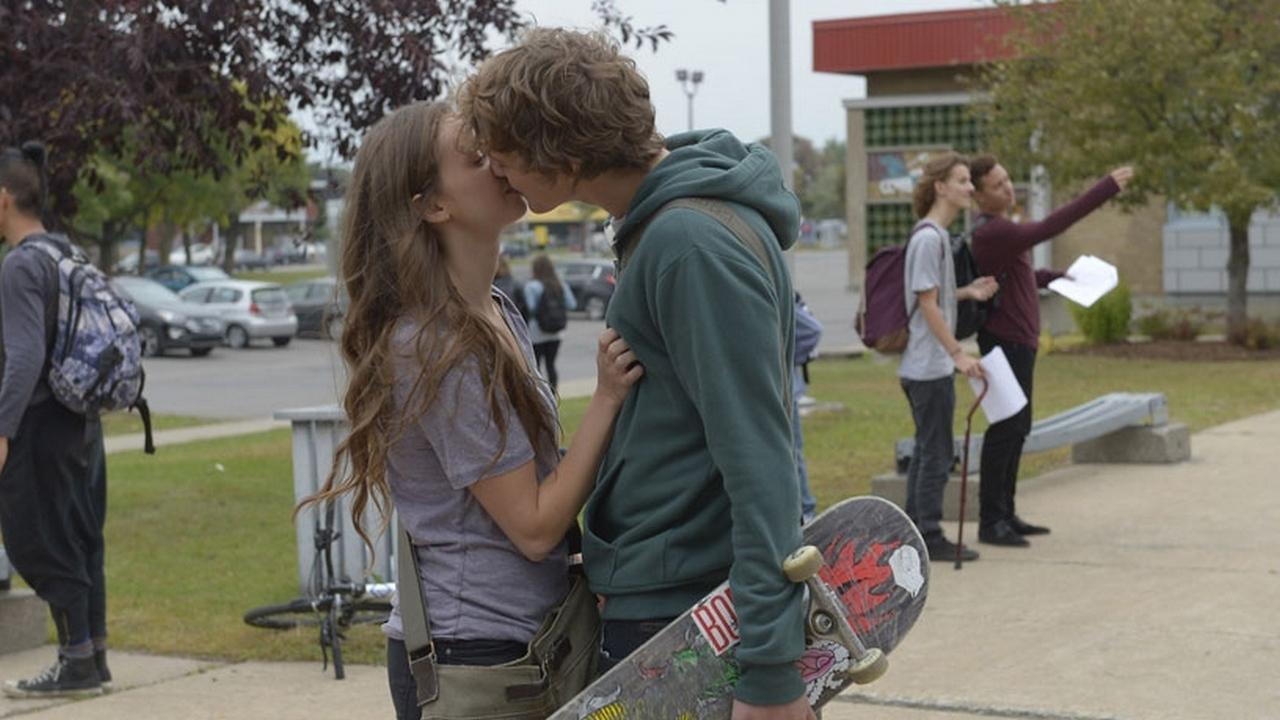 Aurélie Laflamme: Les pieds sur terre|Aurélie Laflamme: Les pieds sur terre