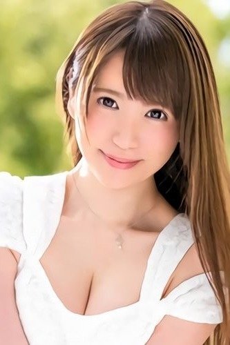 بازیگر 初美りん  
