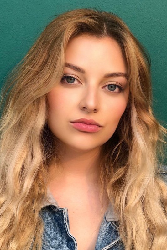 بازیگر Tali Rabinowitz  