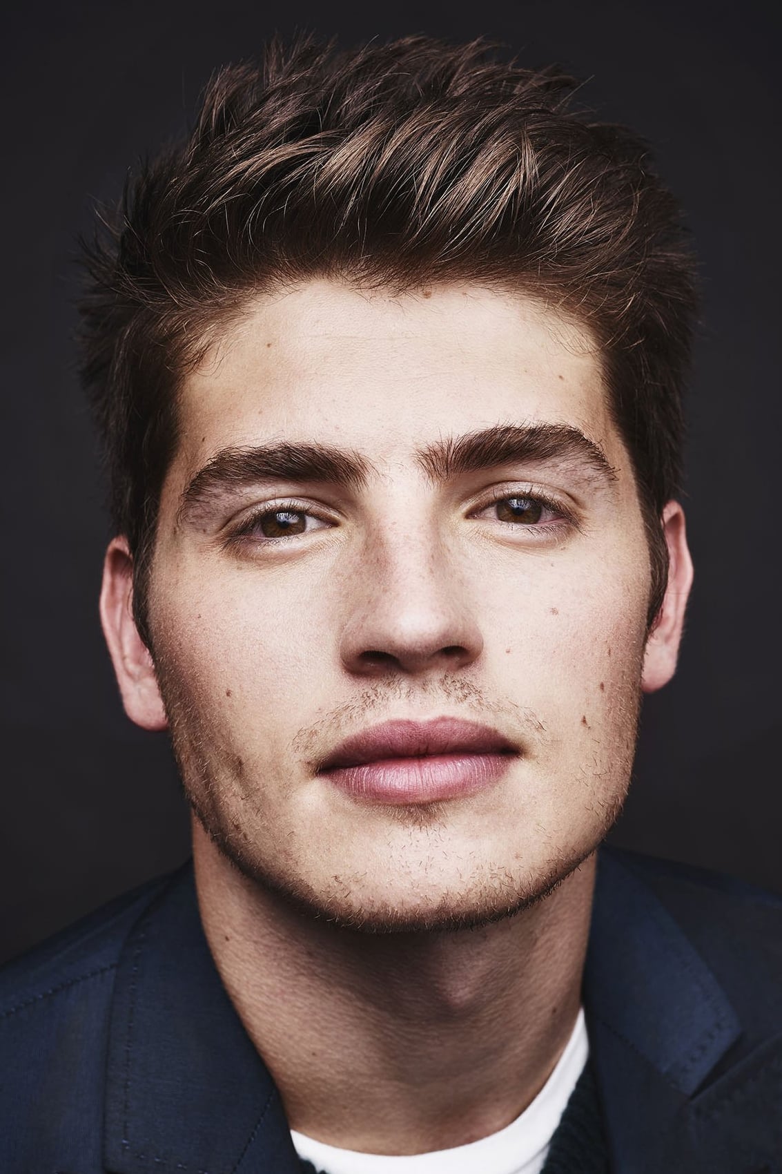 بازیگر Gregg Sulkin  