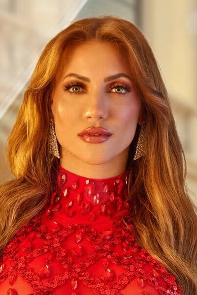 بازیگر Estelle Hanneman  