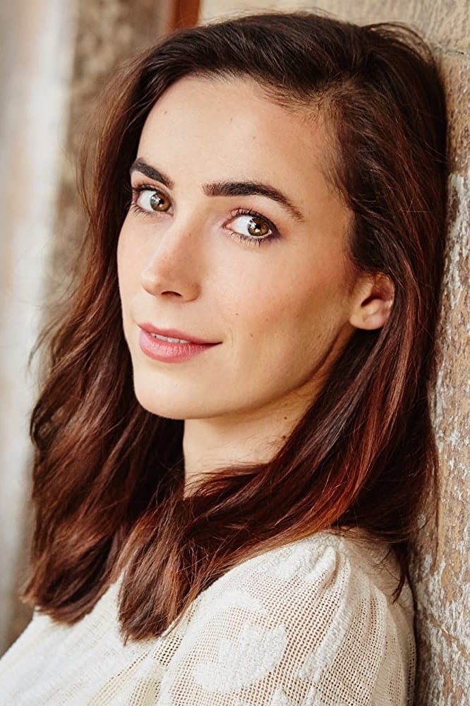 بازیگر Geraldine Hakewill  