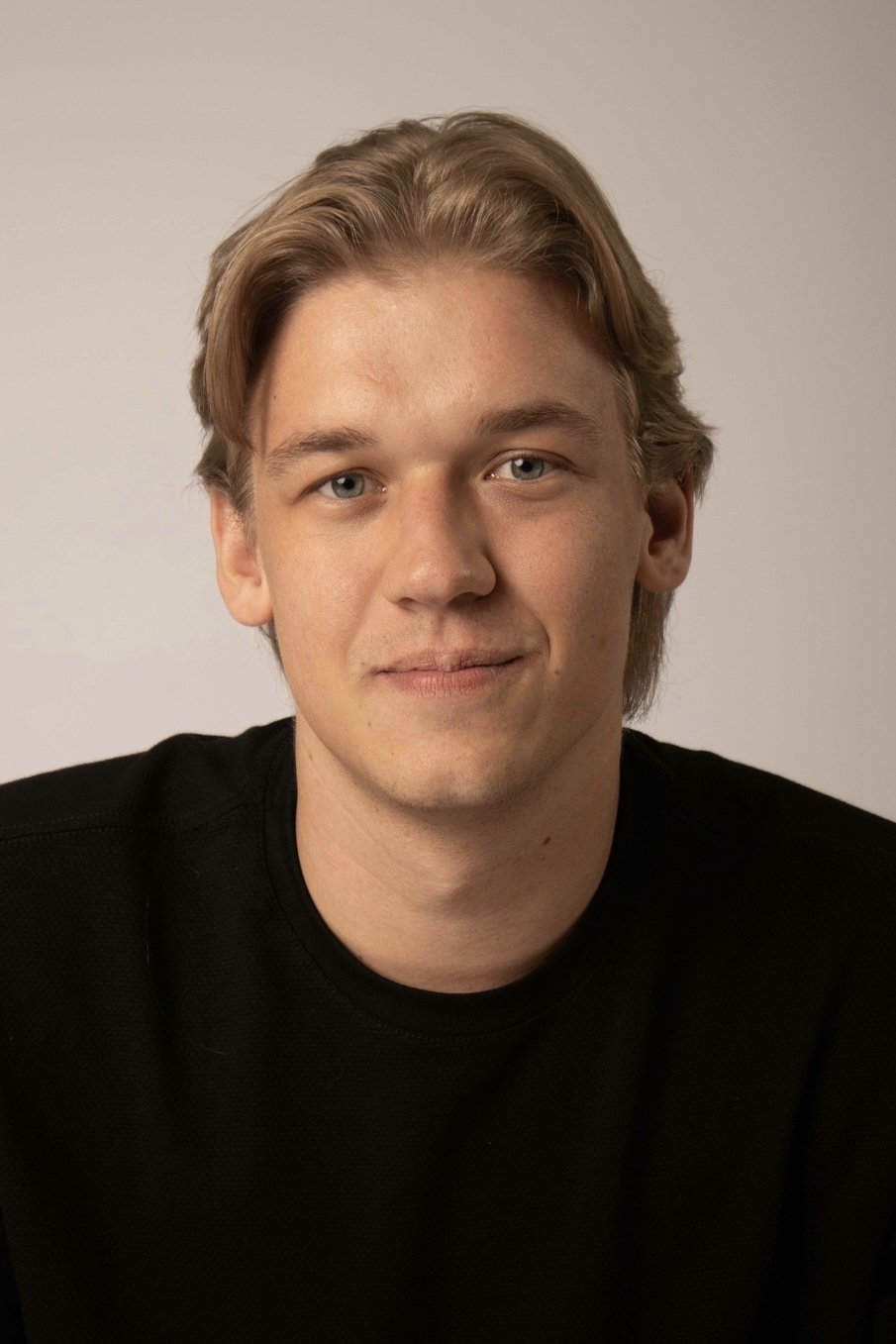 بازیگر Pedro Zurawski  