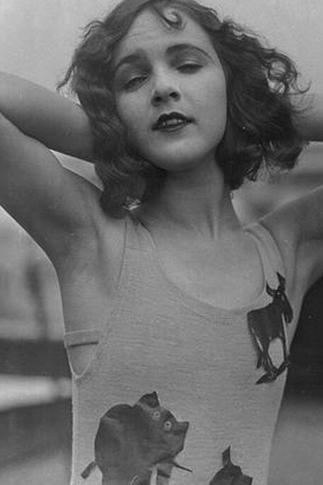 بازیگر Edna Aslin  