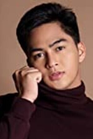 بازیگر Evan Arellano  